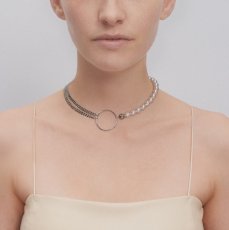 画像4: 【JUSTINE CLENQUET】Chloe Choker  スワロフスキーパール x チェーンチョーカー (4)