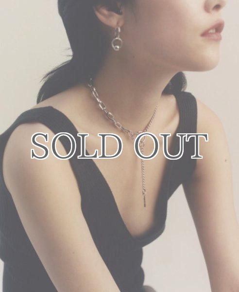 画像3: 【JUSTINE CLENQUET】LANA HOOP  アシンメトリーフープピアス［SILVER］ (3)