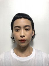 画像6: 【JUSTINE CLENQUET】GEENA EARRING /アシンメトリーフープピアス［SILVER x GOLD］ (6)