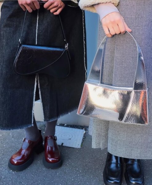 画像8: GLYNIT - BROOKE ショルダーバッグ - SILVER (8)