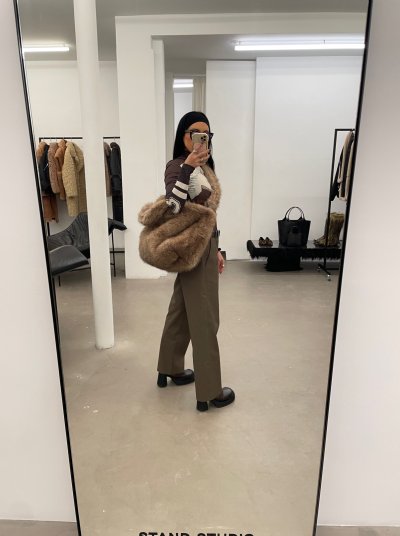 画像2: STAND STUDIO - Livi Faux Fur Tote  ショルダーストラップ付きエコファートートバッグ - Natural