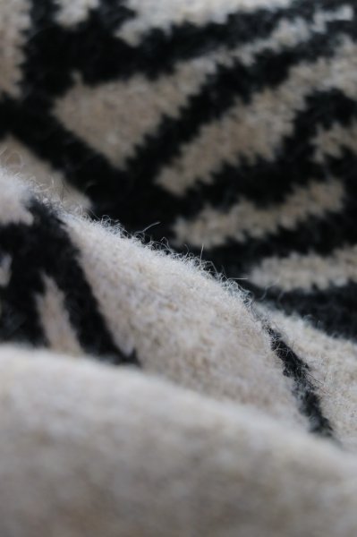 画像17: 【ANOTHER GIRL】Cream Floral Intarsia Oversized Jumper / オーバーサイズニットトップ (17)