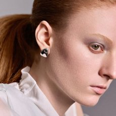 画像2: BIKO - Petal Studs Small ペタル スタッズピアス S - Silver (2)