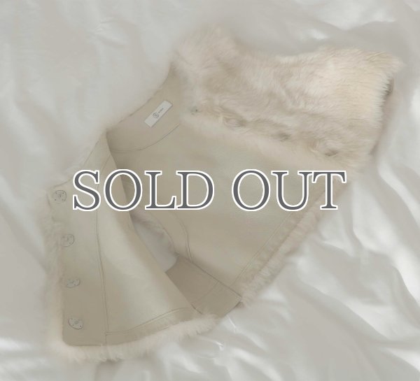 画像10: 【BLOSSOM H COMPANY】SHEARL LAMB VEST／ラムファーベスト [IVORY] (10)