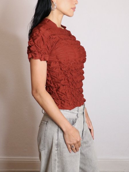 画像6: CELESTE BURGOYNE - THE RUCHED SPORTS TEE バブルスポーツTシャツ - BURGUNDY (6)