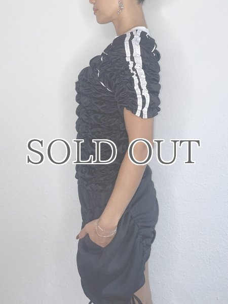 画像6: CELESTE BURGOYNE - THE RUCHED SPORTS TEE バブルスポーツTシャツ - BLACK (6)