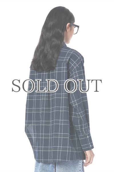 画像3: DHRUV KAPOOR - Handcrafted Scooped Hem Shirt  スクープヘム ビーズ刺繍チェックシャツ (3)