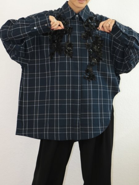 画像6: DHRUV KAPOOR - Handcrafted Scooped Hem Shirt  スパンコール刺繍チェックシャツ (6)