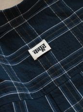 画像25: DHRUV KAPOOR - Handcrafted Scooped Hem Shirt  スクープヘム ビーズ刺繍チェックシャツ (25)
