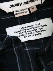 画像24: DHRUV KAPOOR - Handcrafted Scooped Hem Shirt  スクープヘム ビーズ刺繍チェックシャツ (24)