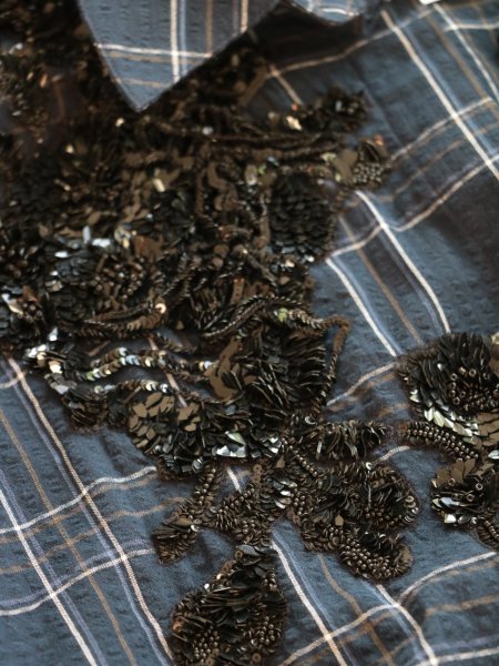 画像22: DHRUV KAPOOR - Handcrafted Scooped Hem Shirt  スパンコール刺繍チェックシャツ (22)