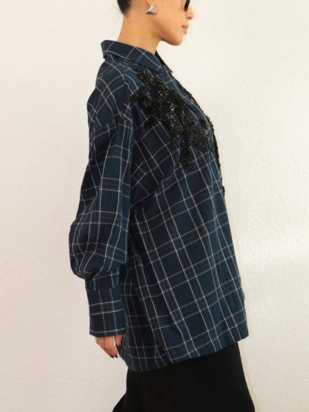 画像10: DHRUV KAPOOR - Handcrafted Scooped Hem Shirt  スパンコール刺繍チェックシャツ (10)