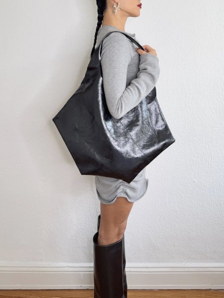 画像5: DIENÉE - LA EP レザーバッグ- Black Patent Creased Leather (5)