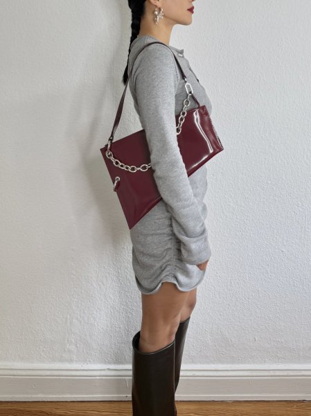 画像7: DIENÉE - SAUND セミパテントレザーバッグ - Burgundy Semi Patent Leather (7)