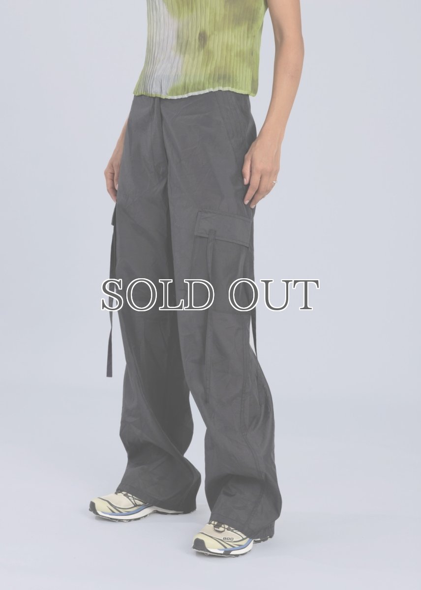 画像1: ESTHE  - Organza Cargo Trousers オーガンジートラウザーパンツ - Black (1)