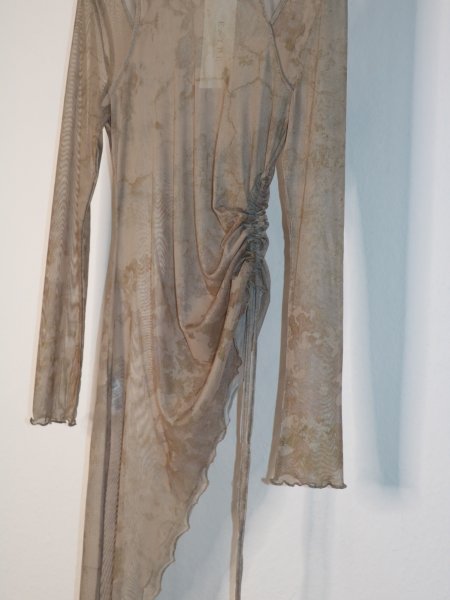 画像9: 【40%OFF】［ESTHE］Cut-Out Mesh Asymmetric Top  カットアウトアシンメトリートップ - Brown Moonstone (9)