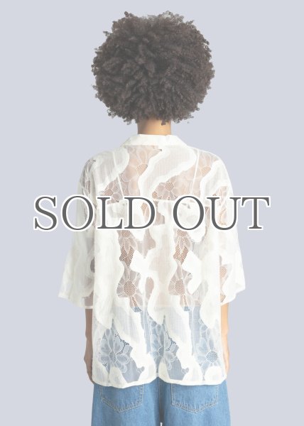 画像8: ［ESTHE］OVER SIZED SHEER LACE SHIRT- CREAM WHITE (8)