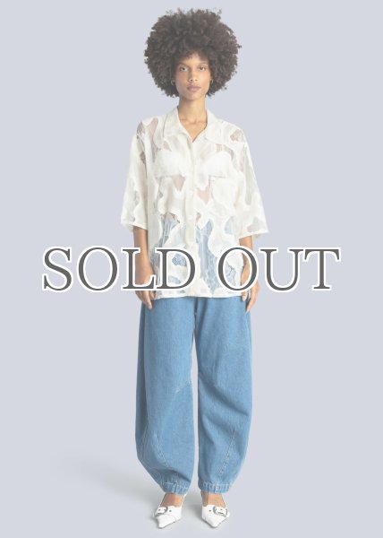 画像10: ［ESTHE］OVER SIZED SHEER LACE SHIRT- CREAM WHITE (10)