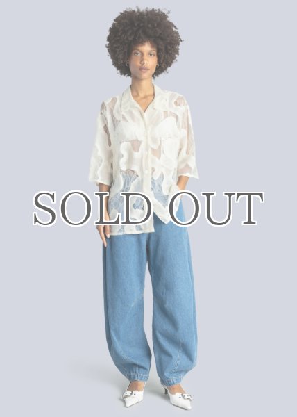 画像9: ［ESTHE］OVER SIZED SHEER LACE SHIRT- CREAM WHITE (9)