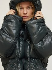 画像9: HOSBJERG - Paris Puffer ドローストリングパファージャケット - Dark Grey (9)