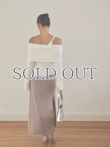 画像12: 【40%OFF】［HOUSE OF SUNNY］ Chunky Rib Top オフショルダーニットトップ - Off White (12)