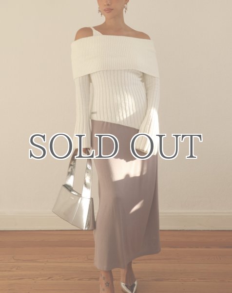 画像9: 【40%OFF】［HOUSE OF SUNNY］ Chunky Rib Top オフショルダーニットトップ - Off White (9)