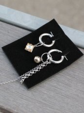 画像5: 【JUSTINE CLENQUET】QUEEN EARRING /アシンメトリーチャームピアス［SILVER x GOLD］ (5)