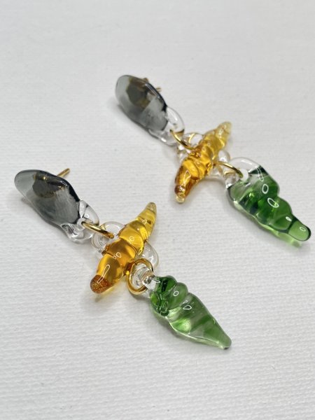 画像2: LEVENS - VENICE EARRINGS - マルチチャームガラス製ピアス (2)