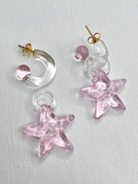 画像1: LEVENS - MINI GLASS HOOP + STAR CHARM EARRINGS ガラス製チャーム付きフープピアス - PINK (1)