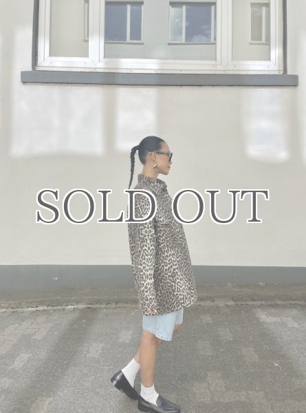 画像10: NORR - Larisa Clean Denim Shirt  レオパードデニムシャツ - Leo print (10)