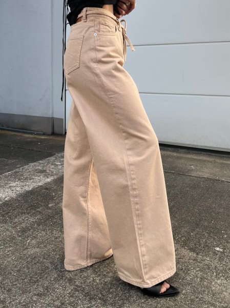 画像9: NORR - Hannali Wide Belt Jeans ワイドジーンズ - Light sand (9)