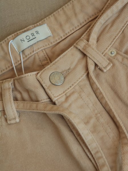 画像12: NORR - Hannali Wide Belt Jeans ワイドジーンズ - Light sand (12)