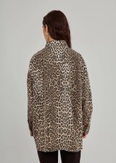 画像2: NORR - Larisa Clean Denim Shirt  レオパードデニムシャツ - Leo print (2)