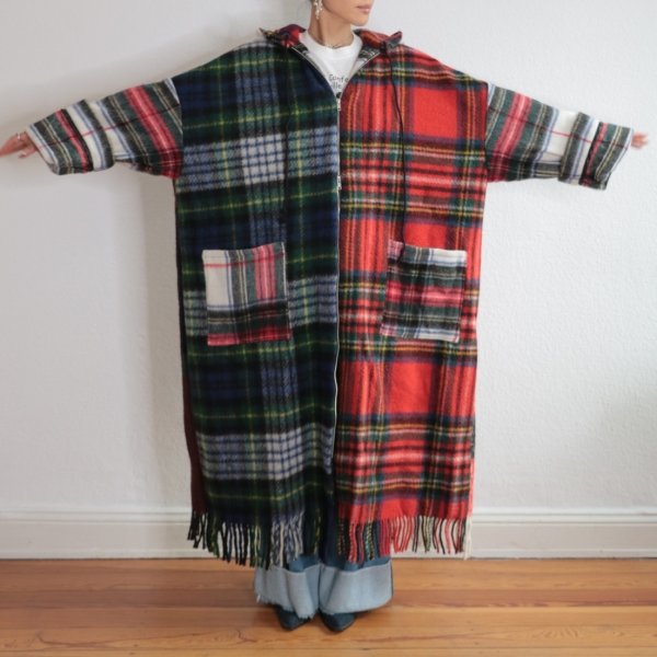 画像14: ［RAVE REVIEW］MARGARET OVER SIZED LEATHER DOUBLE COAT - BLACK / RED (14)