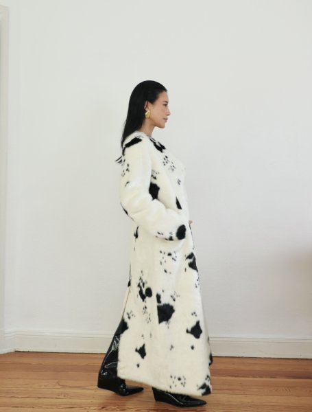 画像10: ［STAND STUDIO］Palmer Faux Cow Fur Coat カウハイド エコファーコート - Off White/Black (10)