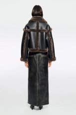 画像5: STAND STUDIO - Kristy Faux Shearling Jacket クロップドフェイクシアリングジャケット - Black/Dark Brown (5)