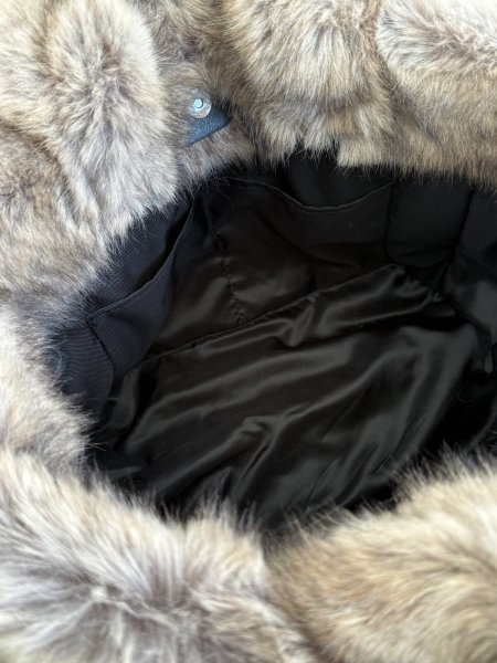 画像13: ［STAND STUDIO］ Livi Faux Fur Tote  ショルダーストラップ付きエコファートートバッグ - Natural (13)