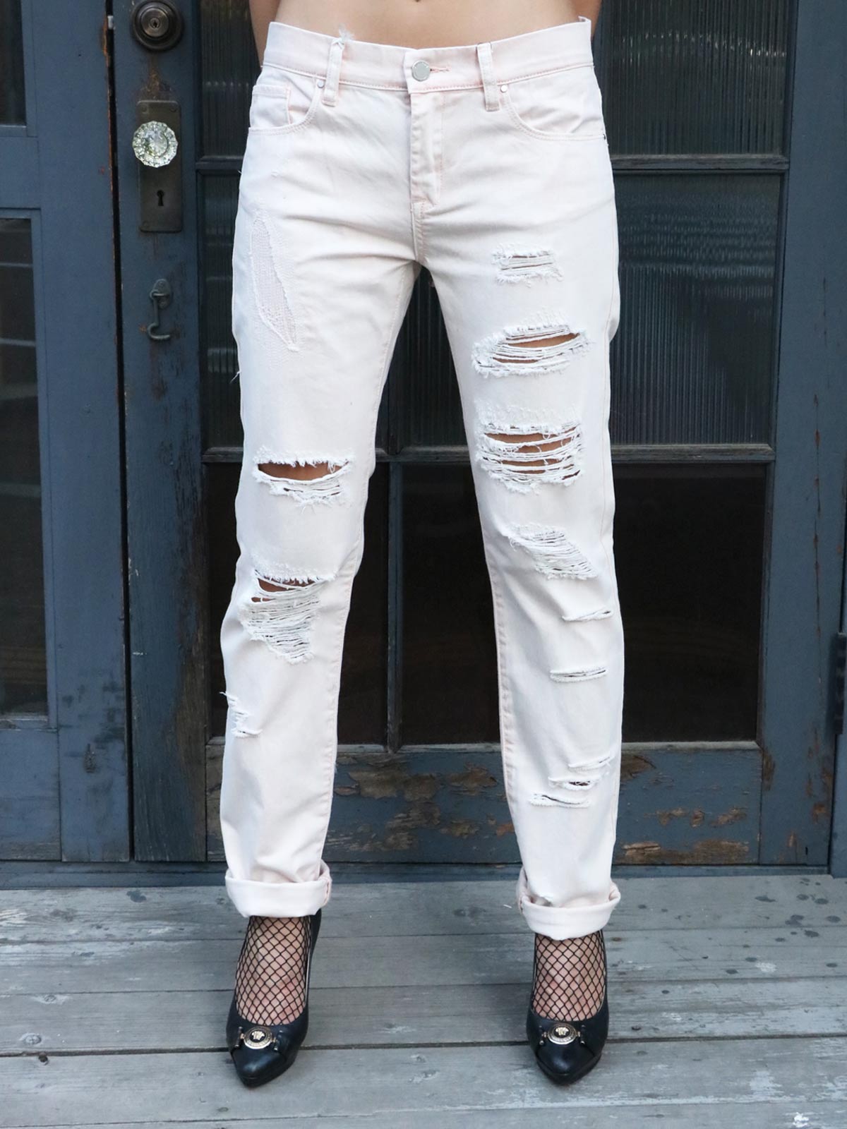 ☆70%OFF☆【BLANK NYC ／ ブランク】Crashed Boyfriend Jeans