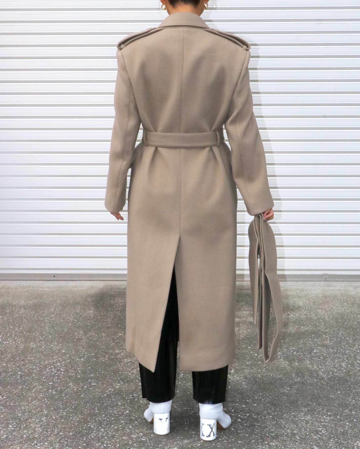 BLOSSOM H COMPANY】VERS WOOL MUFFLER COAT/マフラー付きウール BLOSSOM H COMPANY】VERS WOOL MUFFLER COAT/マフラー付きウール